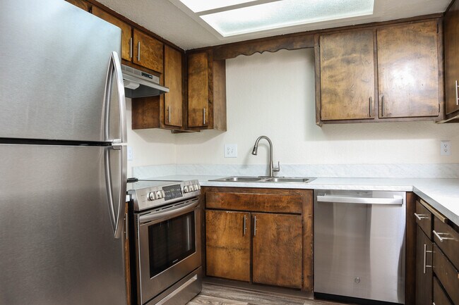 Countryside Apartments photo 4