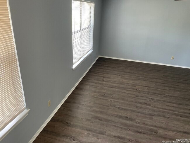 2514 Ravina St San Antonio, TX 78222 photo 5