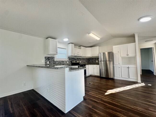 1001-1007 Spooner Street, Pasadena, TX 77506 photo 5