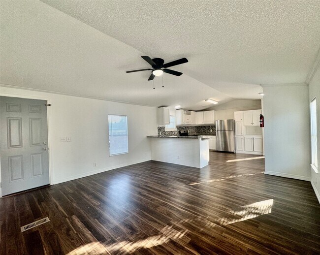 1001-1007 Spooner Street, Pasadena, TX 77506 photo 3