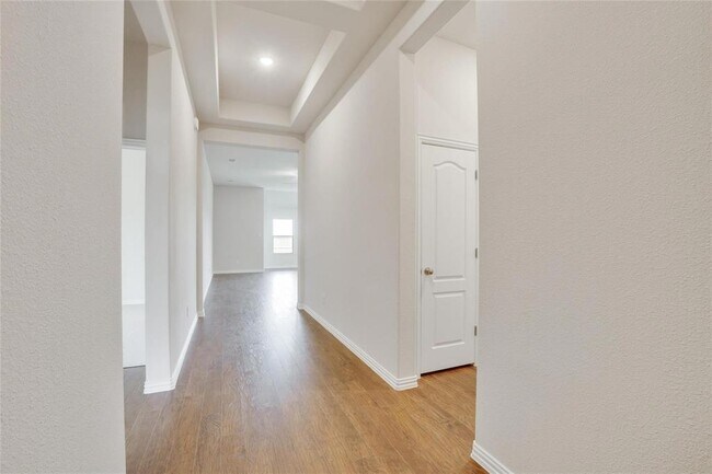 16625 Hidden Cove photo 4
