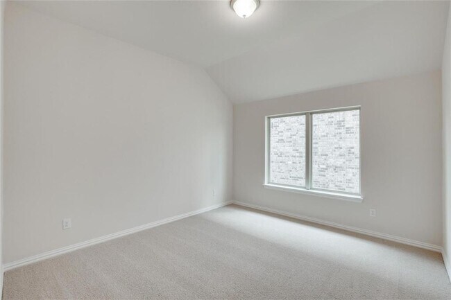 16625 Hidden Cove photo 5