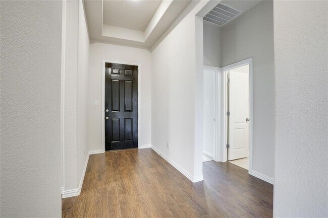 16625 Hidden Cove photo 3