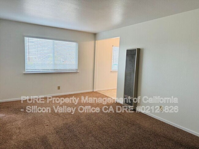 508 Caledonia St Santa Cruz, CA 95062 photo 4