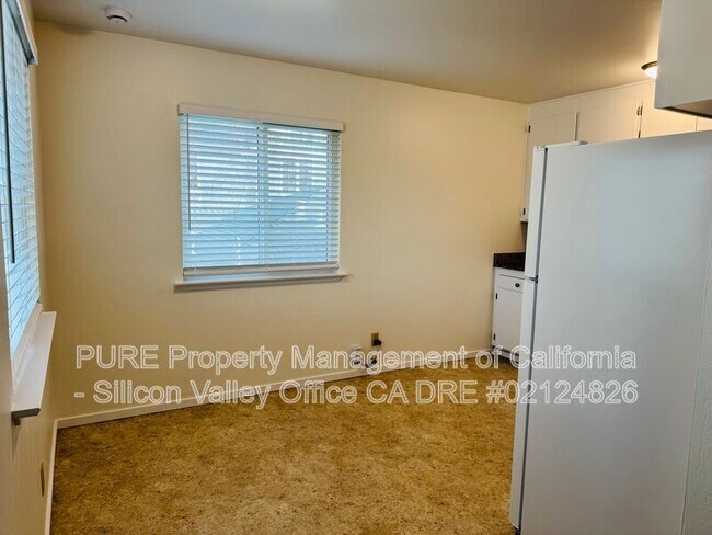 508 Caledonia St Santa Cruz, CA 95062 photo 5