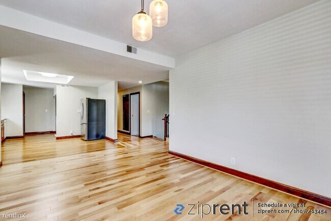 138 Wilson Street, San Francisco, CA 94112 photo 2