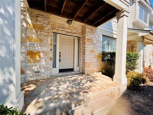 1900 Scofield Ridge Parkway, Austin, TX 78727 photo 3