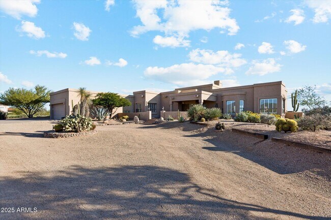 36849 North Stardust Lane, Carefree, AZ 85377 photo 2
