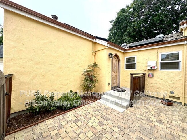 125 Dake Ave Santa Cruz, CA 95062 photo 2