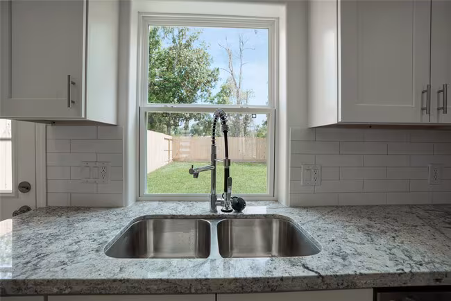 7914 Laura Koppe Road, Houston, TX 77028 photo 5