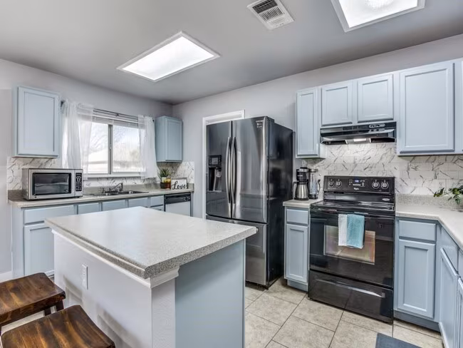 201 Sil Cove Leander, TX 78641 photo 4