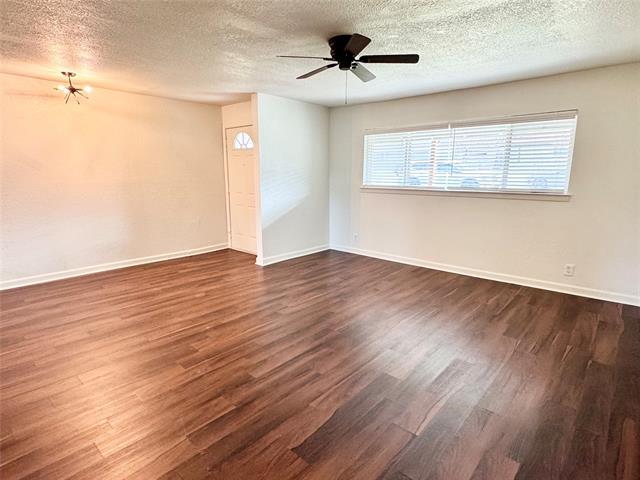 7605 Deaver Drive, North Richland Hills, TX 76180 photo 4