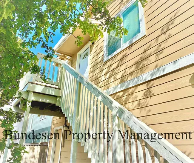 747 Fresno Ave Santa Rosa, CA 95407 photo 3