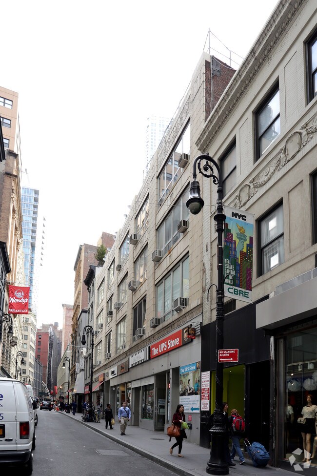 80 Nassau St New York, NY 10038 photo 2