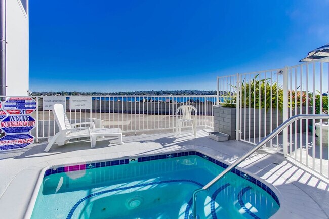 2612 Bayside Ln San Diego, CA 92109 photo 5