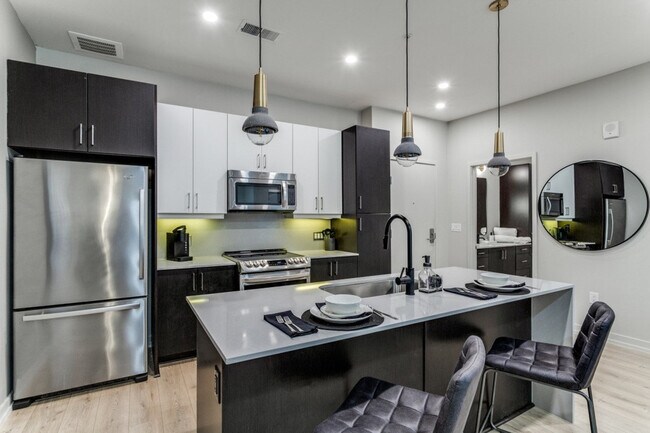 3700 McKinney Ave Dallas, TX 75204 photo 4