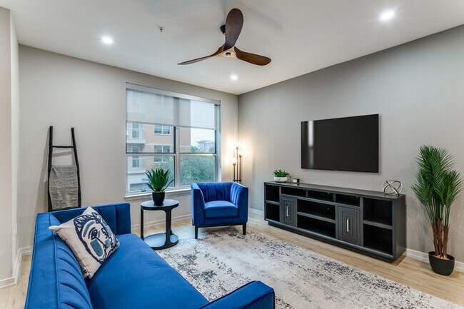 3700 McKinney Ave Dallas, TX 75204 photo 3