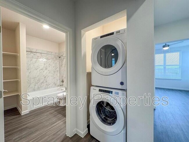 710 Shine St Belton, TX 76513 photo 4