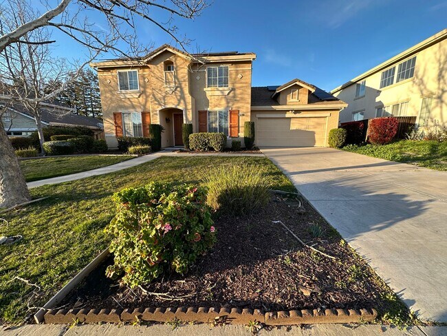 Spacious 4 Bed 3 Bath Antioch Home