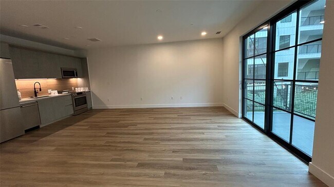 4315 S Congress Ave Austin, TX 78745 photo 4