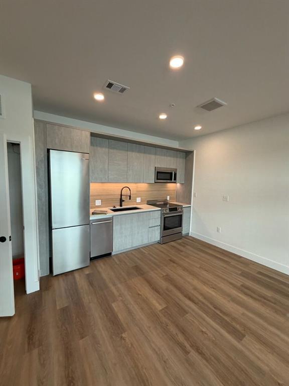 4315 S Congress Ave Austin, TX 78745 photo 2