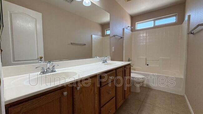 21123 N 82nd Ave Peoria, AZ 85382 photo 4