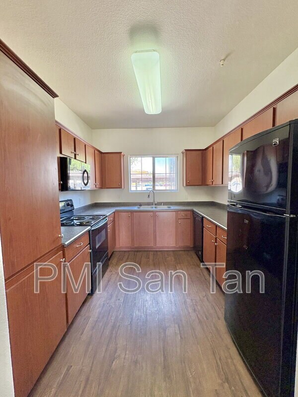 1941 S Pierpont Mesa, AZ 85206 photo 3