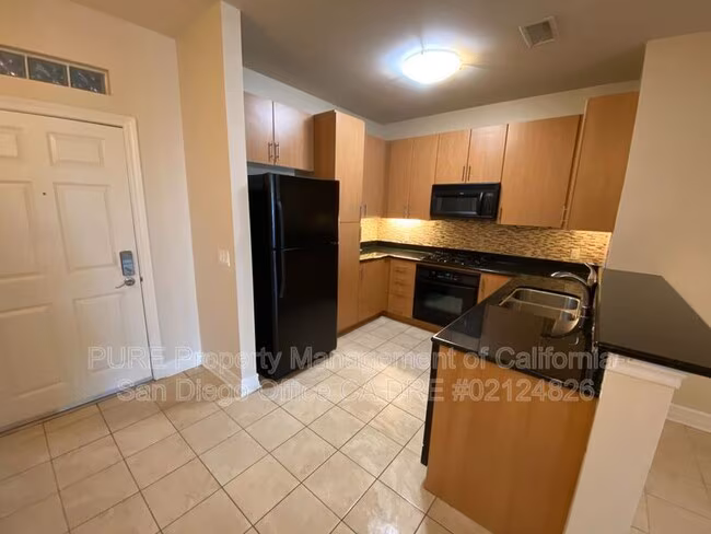 1225 Island Ave San Diego, CA 92101 photo 3