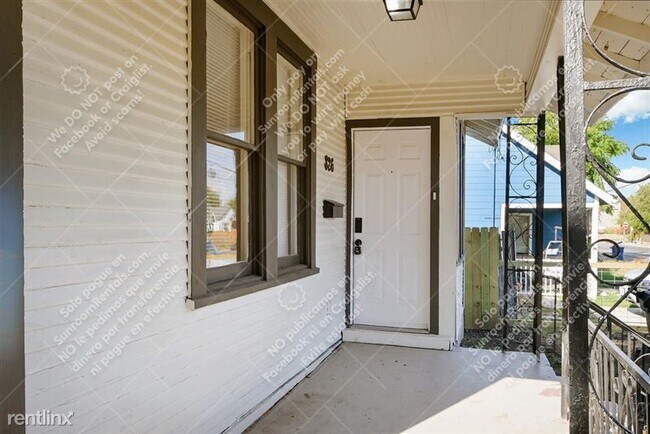 826 Iowa St San Antonio, TX 78203 photo 3