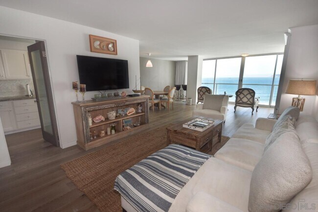 1780 Avenida Del Mundo Coronado, CA 92118 photo 3