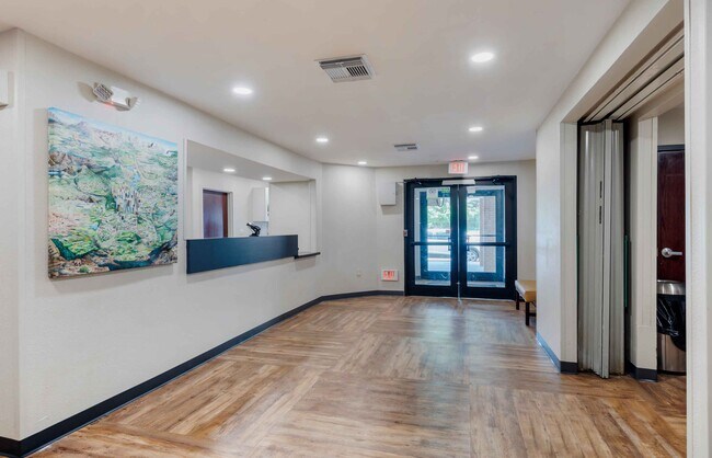 Furnished Studio-Dallas - Lewisville photo 3