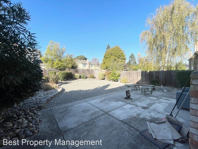 2472 Camino de Jugar San Ramon, CA 94583 photo 2