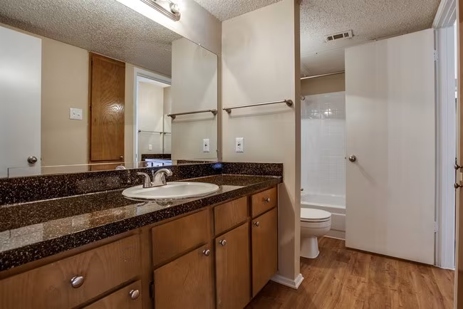 Whispering Oaks Apartments photo 2