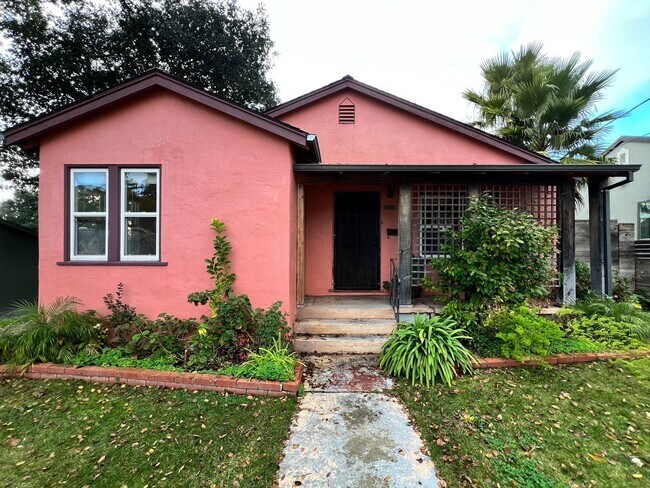 1407 Vale Ave Napa, CA 94559 photo 2