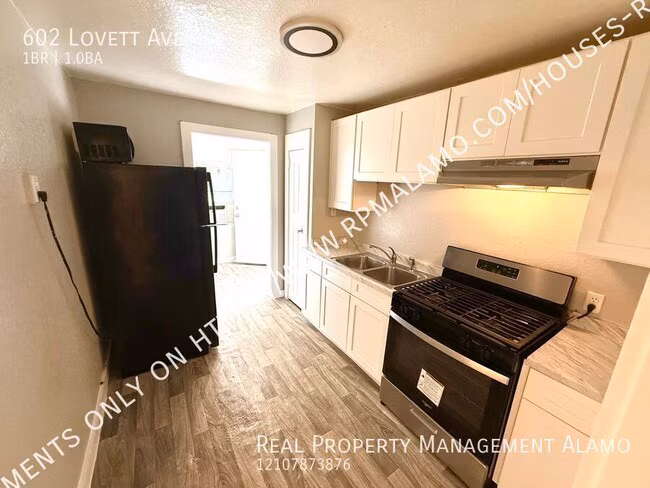 602 Lovett Ave San Antonio, TX 78211 photo 5