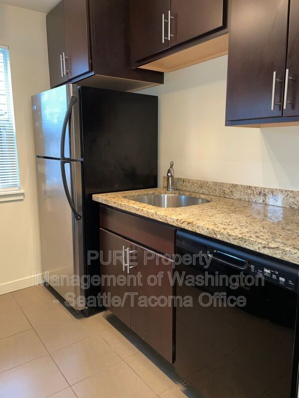 4012 California Ave SW Seattle, WA 98116 photo 5