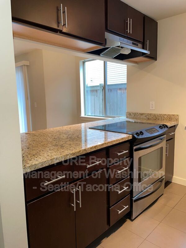 4012 California Ave SW Seattle, WA 98116 photo 4