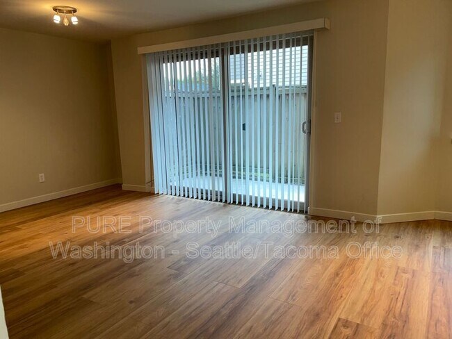 4012 California Ave SW Seattle, WA 98116 photo 3