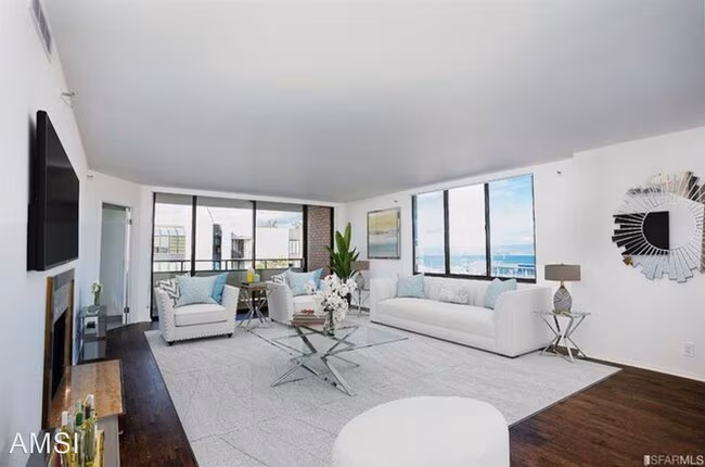 101 Lombard St San Francisco, CA 94111 photo 5