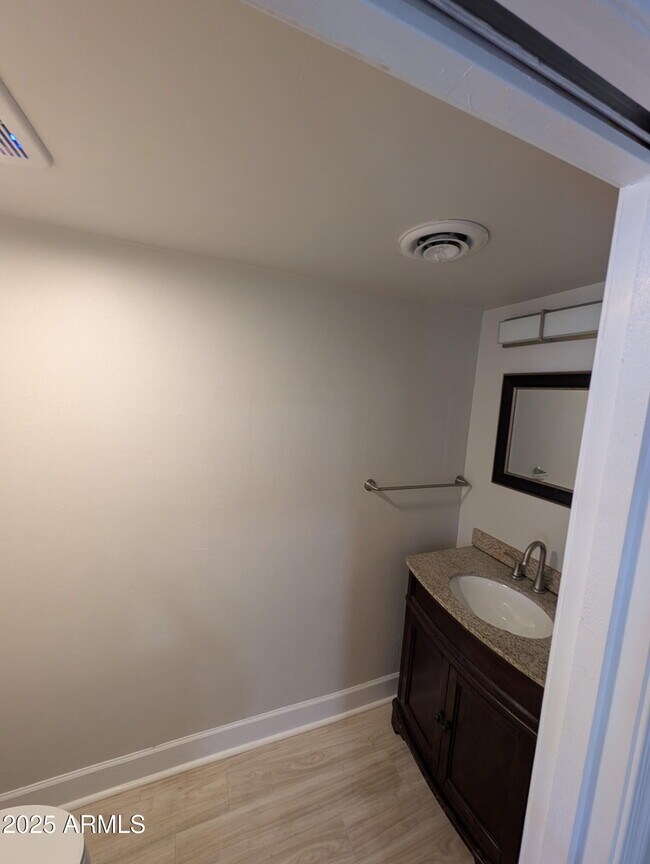 7126 North 19th Avenue, Phoenix, AZ 85021 photo 3
