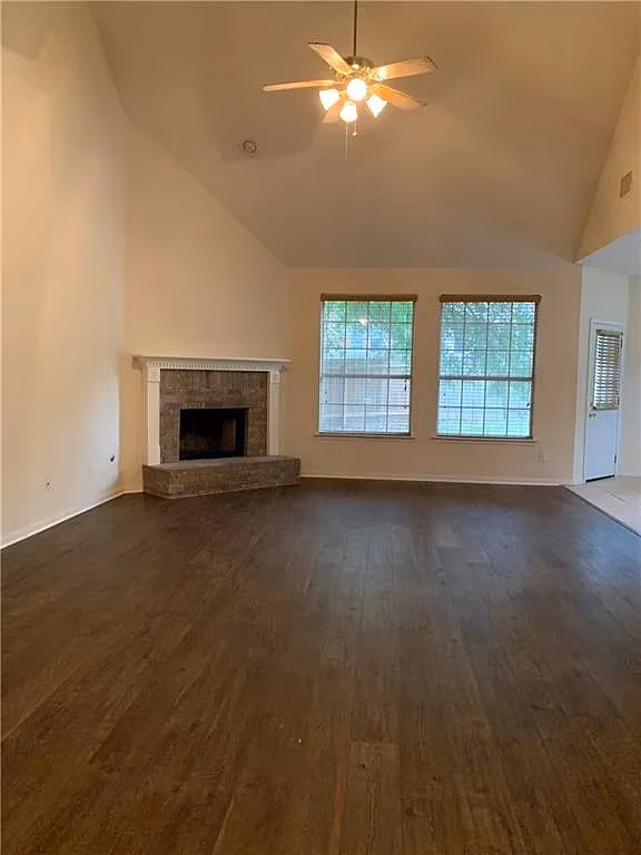 Room in House on Fort Grant Dr photo 4