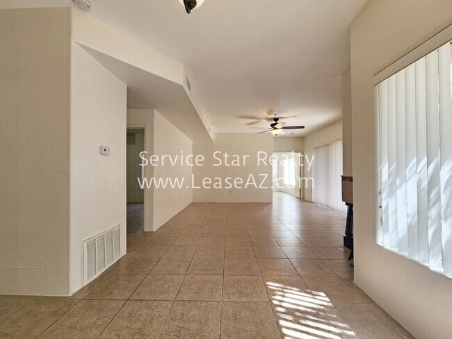 11260 N 92ND Street photo 4