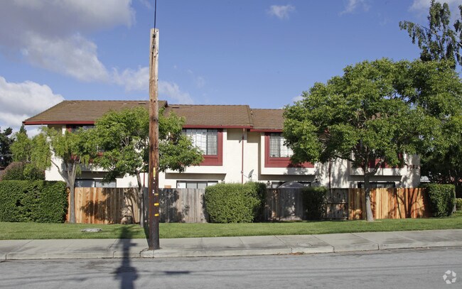 19983 Forest Avenue, Castro Valley, CA 94546 photo 3
