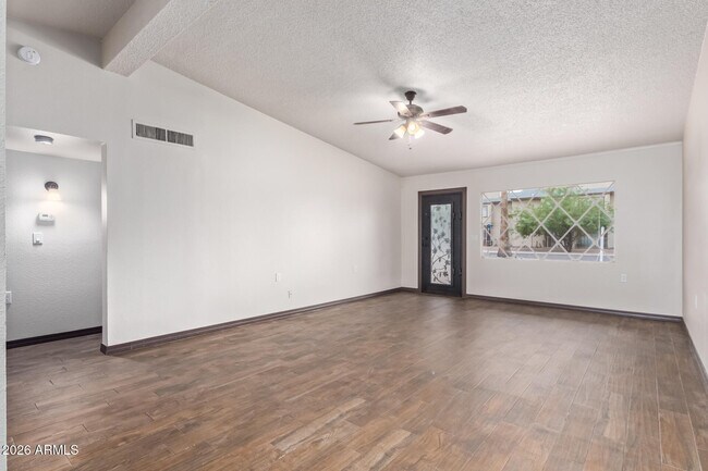 7101 E WILSHIRE Drive photo 2