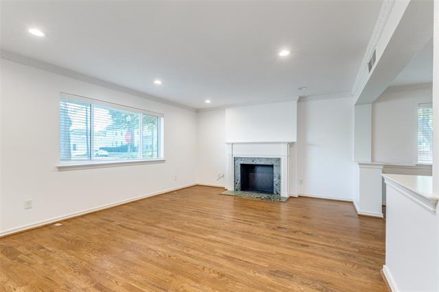 6201 Worth St Dallas, TX 75214 photo 2