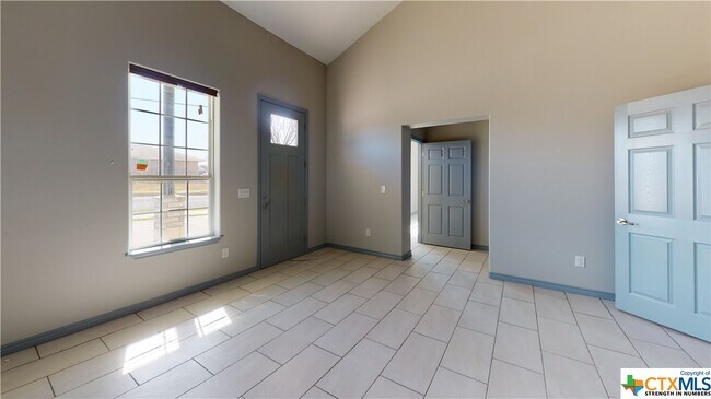 504 S 1st St Copperas Cove, TX 76522 photo 3
