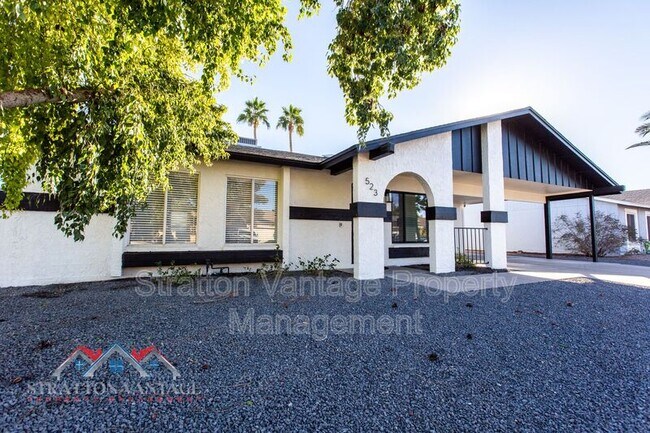 523 W Pampa Ave photo 4