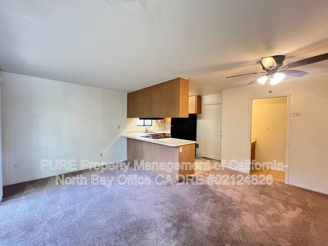 6643 Montecito Blvd Santa Rosa, CA 95409 photo 2