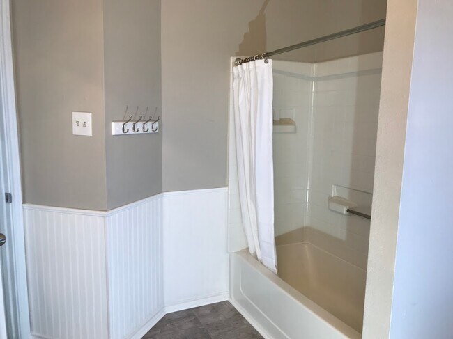 404 South Texas Drive, Celina, TX 75009 photo 5