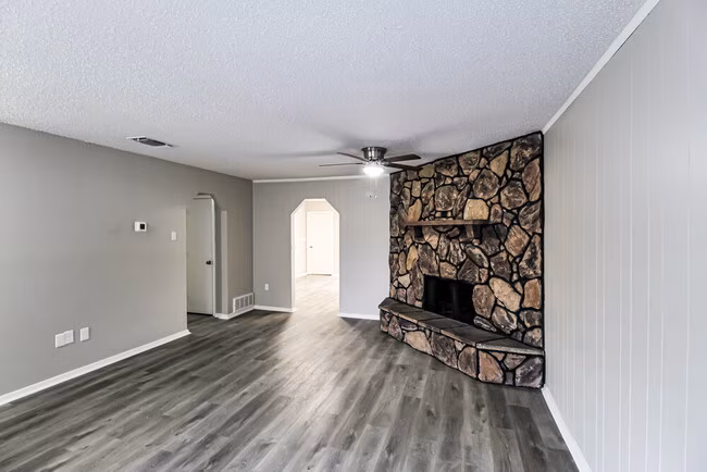 6628 Brookdale Drive, Watauga, TX 76148 photo 4